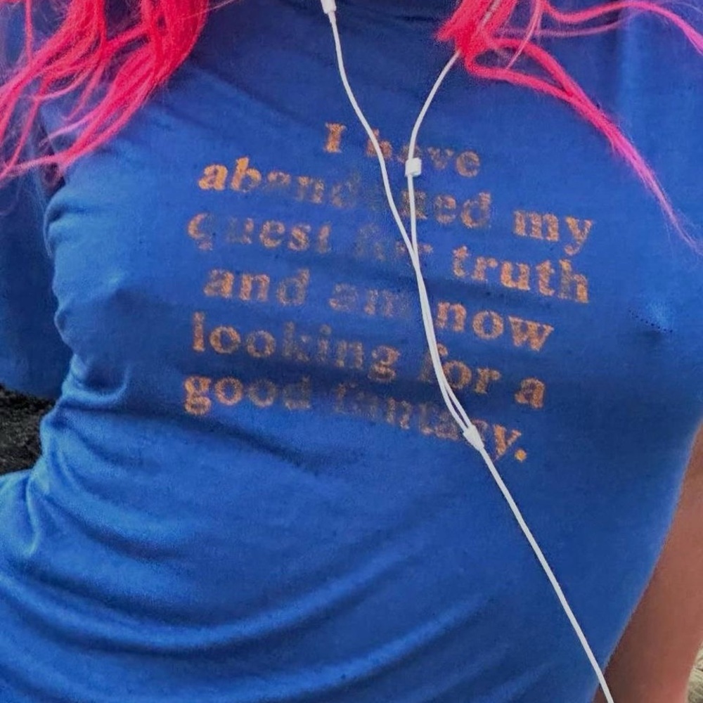 addison rae “headphones on” graphic tee l/xl – blue y2k cotton shirt